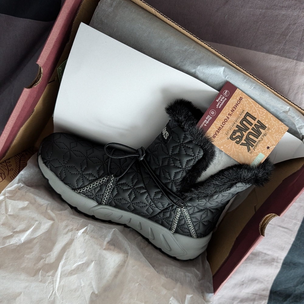 🆕 Muk Luks JASMINE JADE BOOT ✨🏷️ NWT